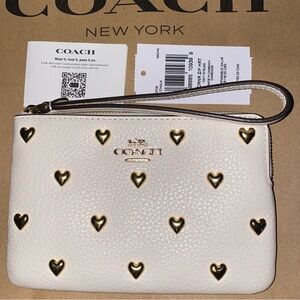 Coach leather Corner Zip Wristlet With Heart Rivets New